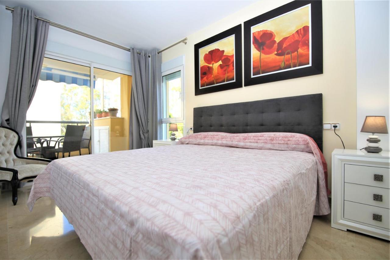 Port Luna Apartment *